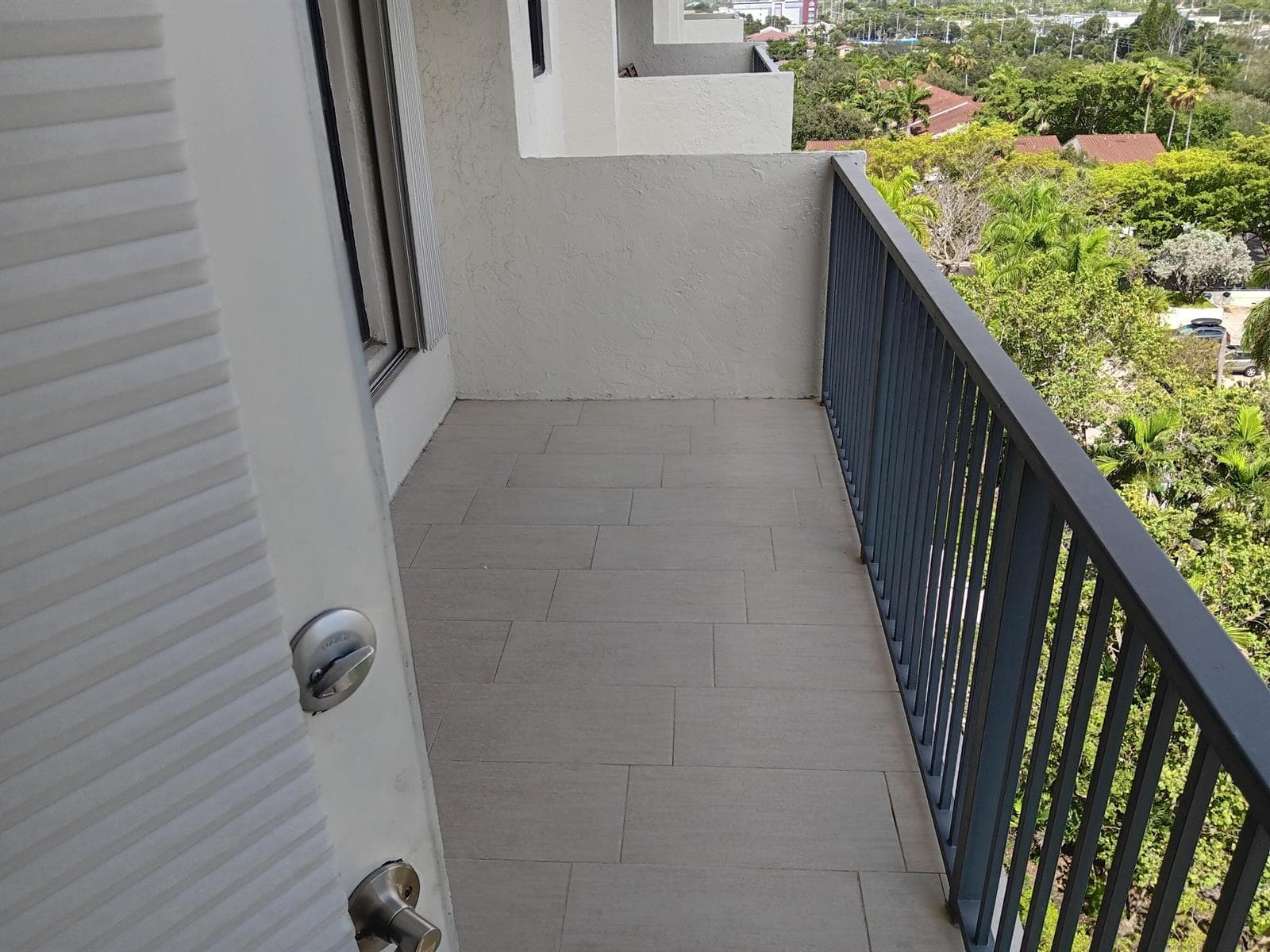 3200 PORT ROYALE Drive N 1009 photo 14