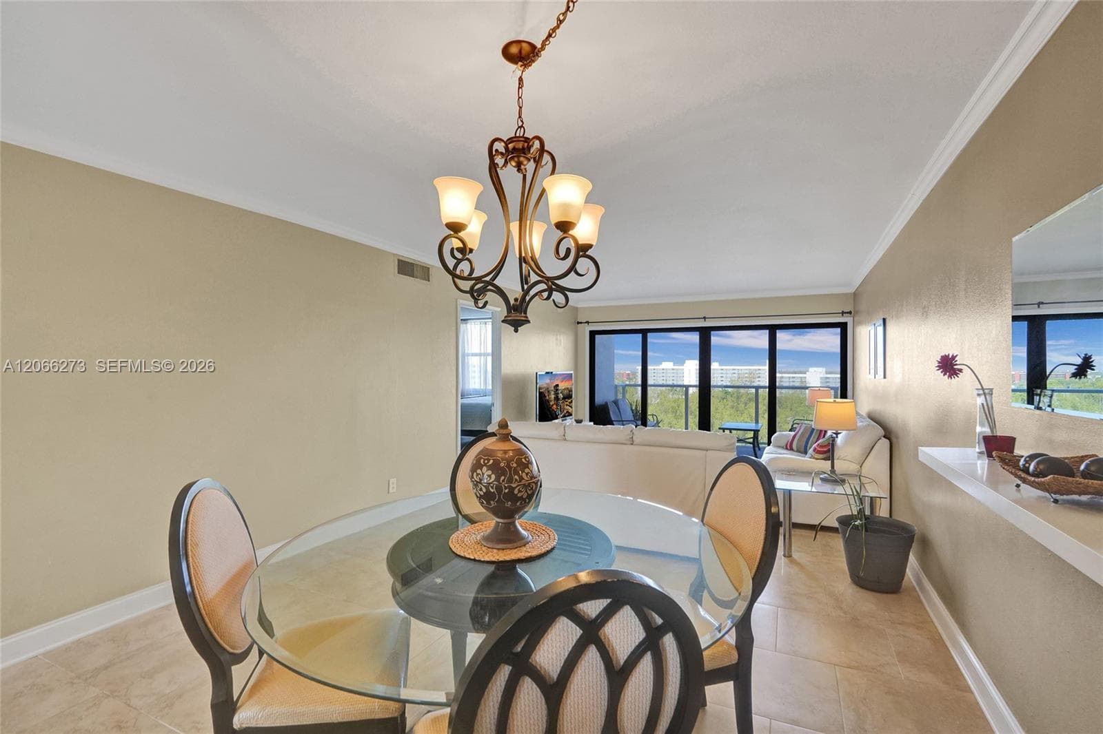 1401 N Riverside Dr 1005 photo 12