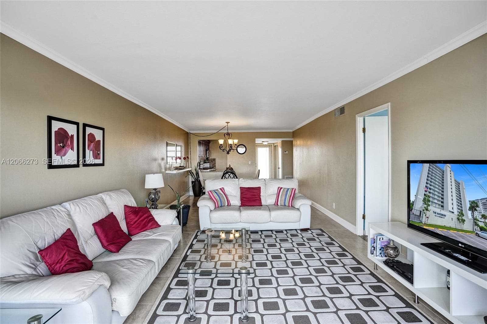 1401 N Riverside Dr 1005 photo 14