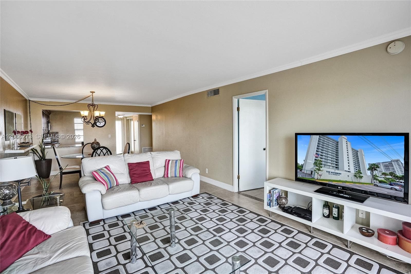 1401 N Riverside Dr 1005 photo 15