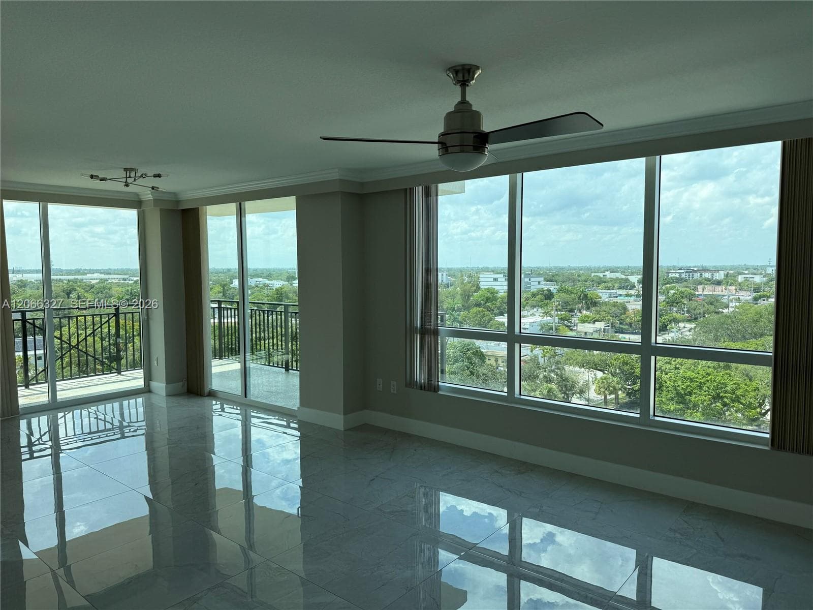 610 W Las Olas Blvd 913N photo 23