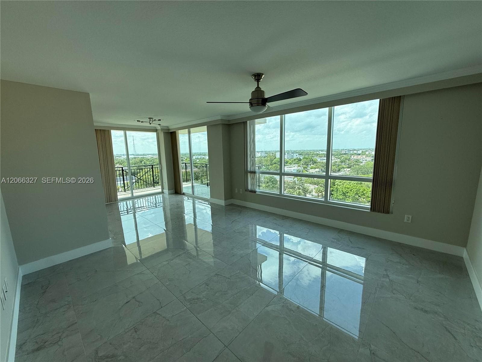 610 W Las Olas Blvd 913N photo 24