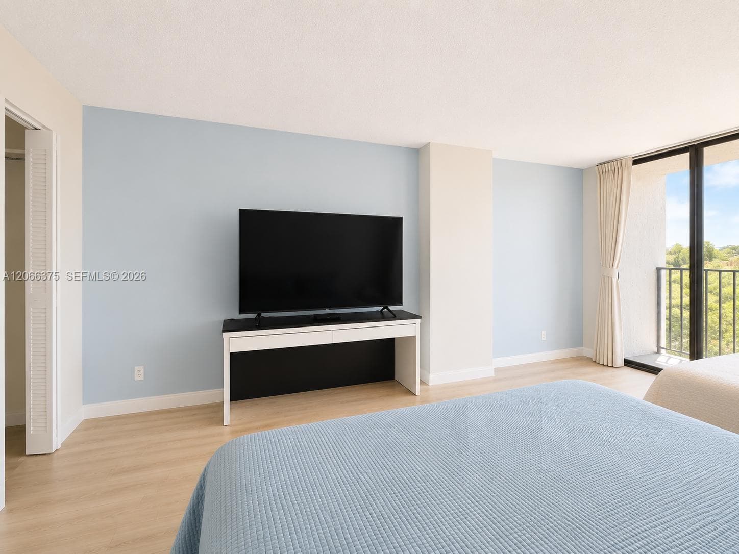 200 Leslie Dr 727 photo 7