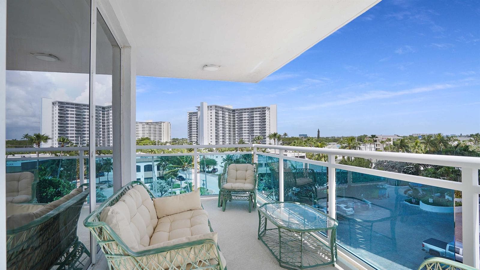 3430 Galt Ocean Drive 501 photo 17
