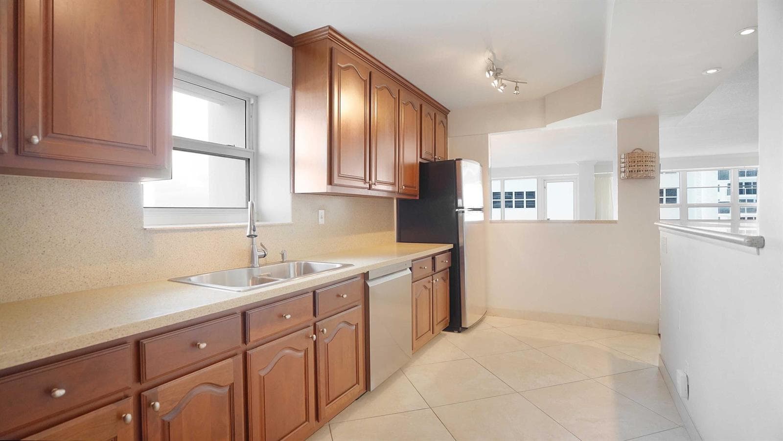 3430 Galt Ocean Drive 501 photo 16
