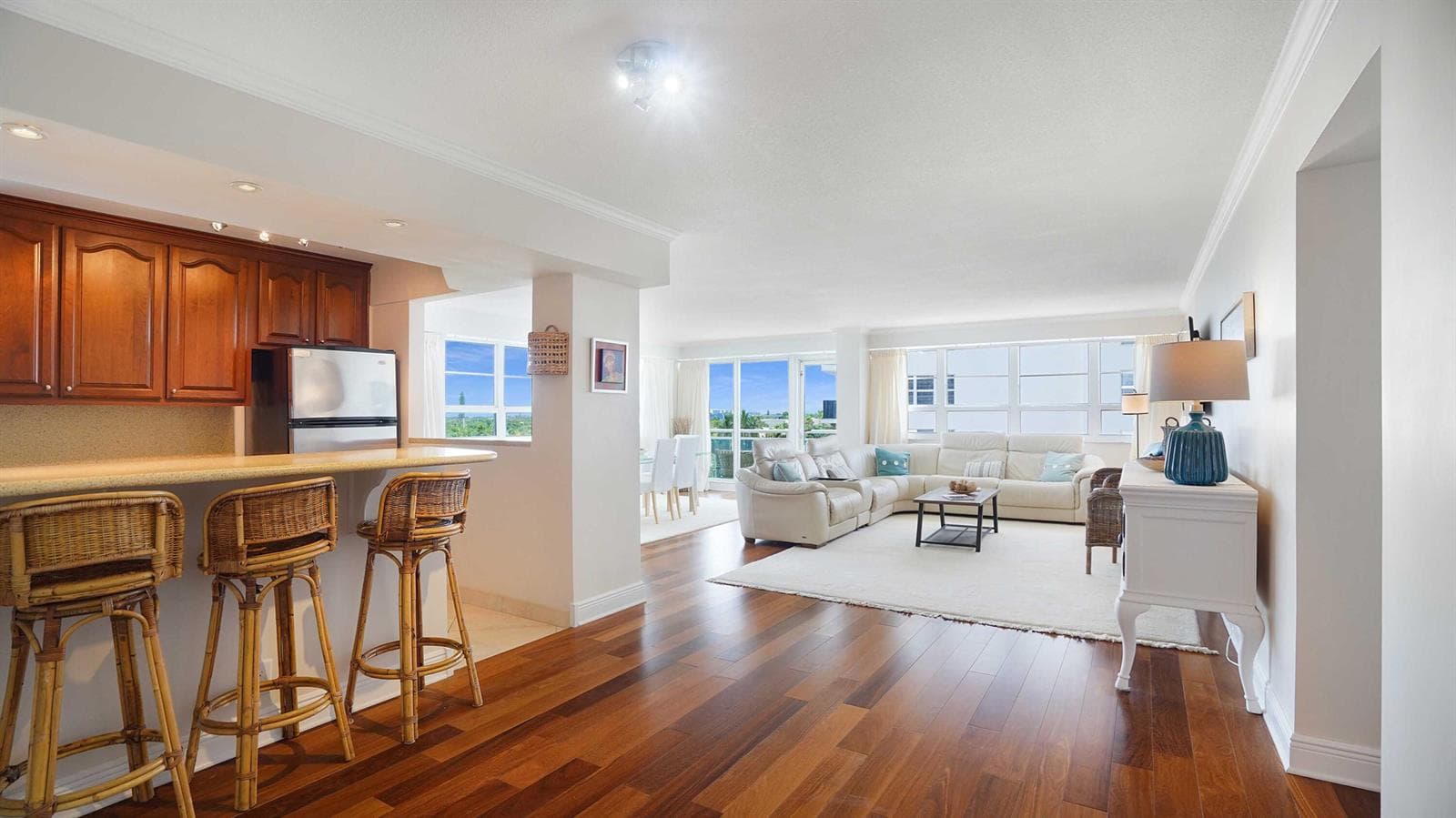 3430 Galt Ocean Drive 501 photo 5