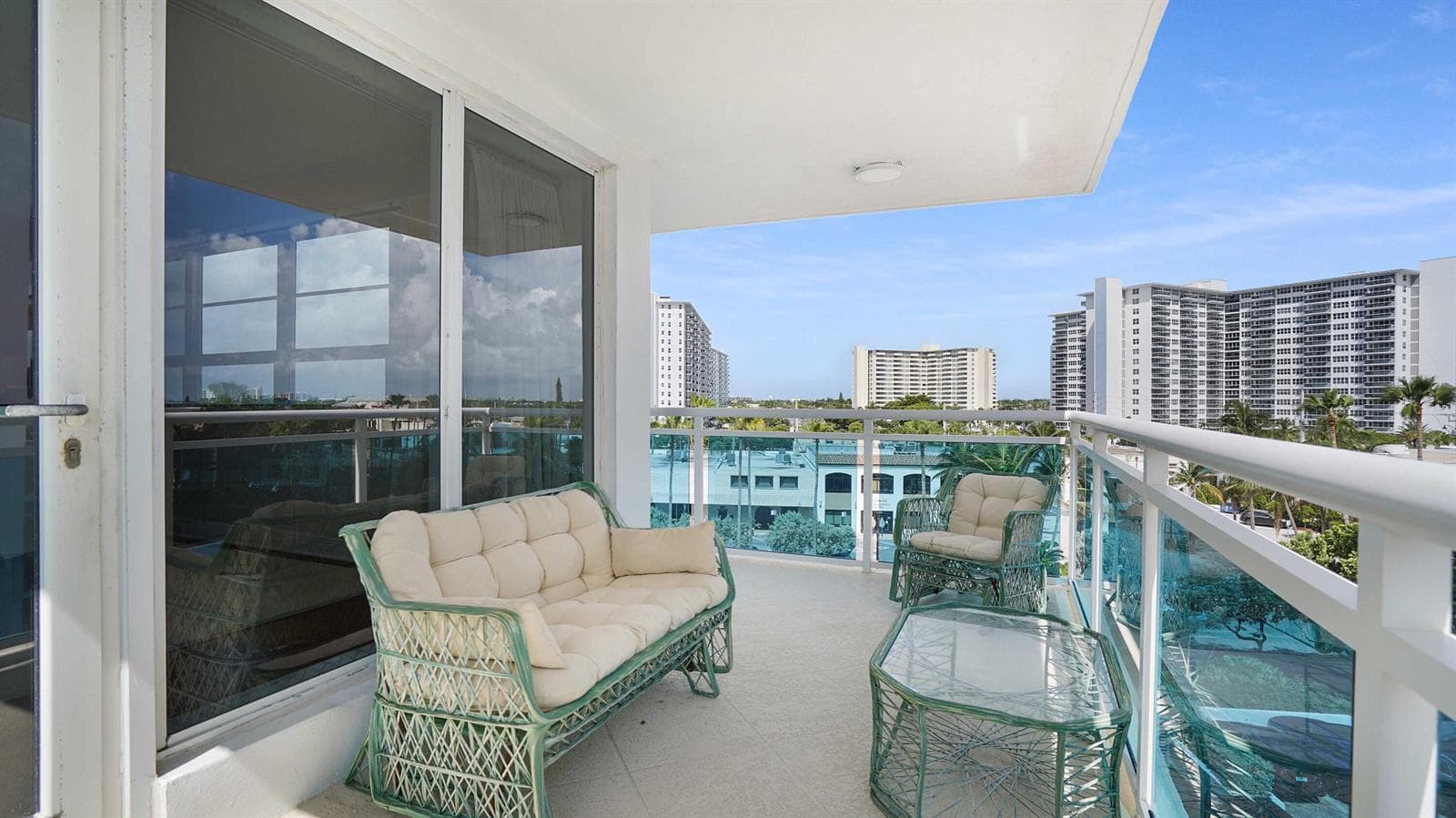 3430 Galt Ocean Drive 501 photo 18