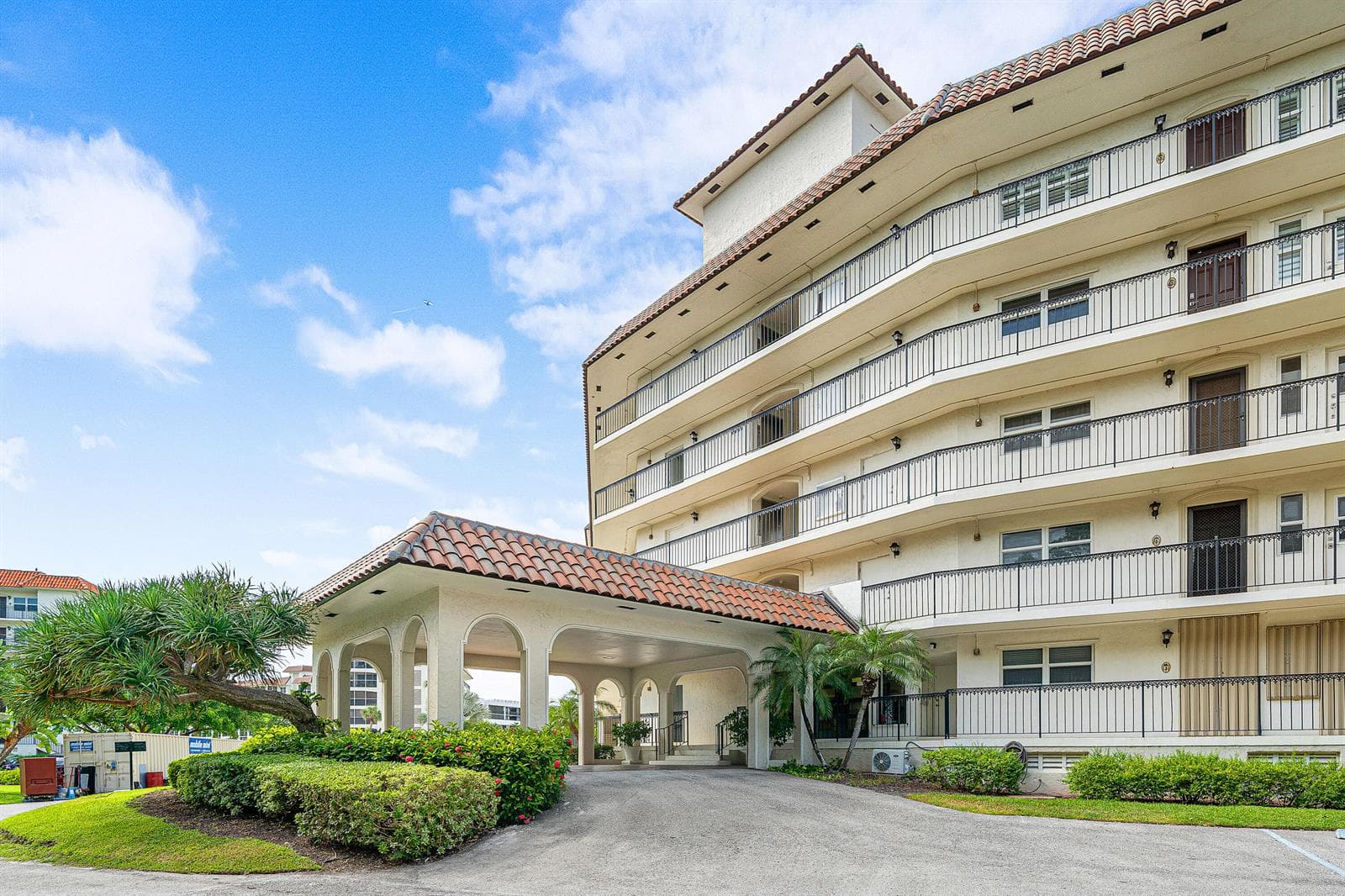 2871 N Ocean Boulevard f425 photo 15