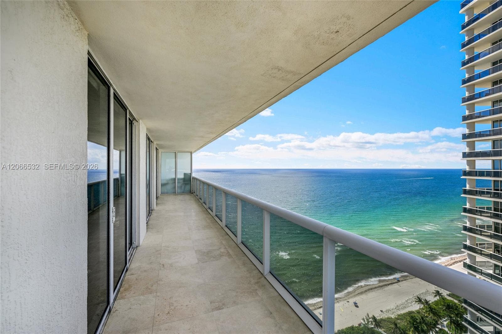 1830 S OCEAN DR 3606 photo 2