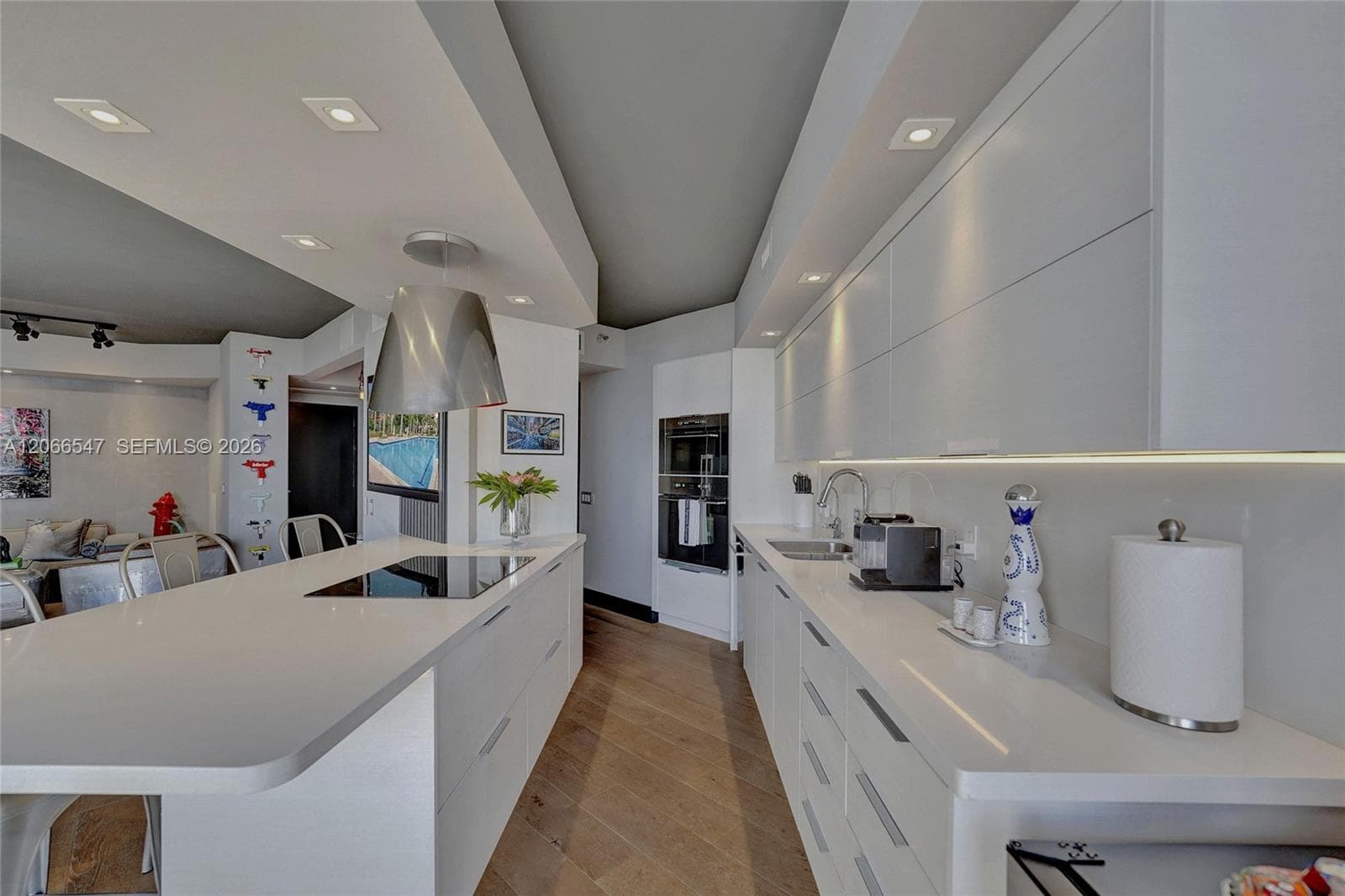 3610 Yacht Club Dr 1206 photo 22