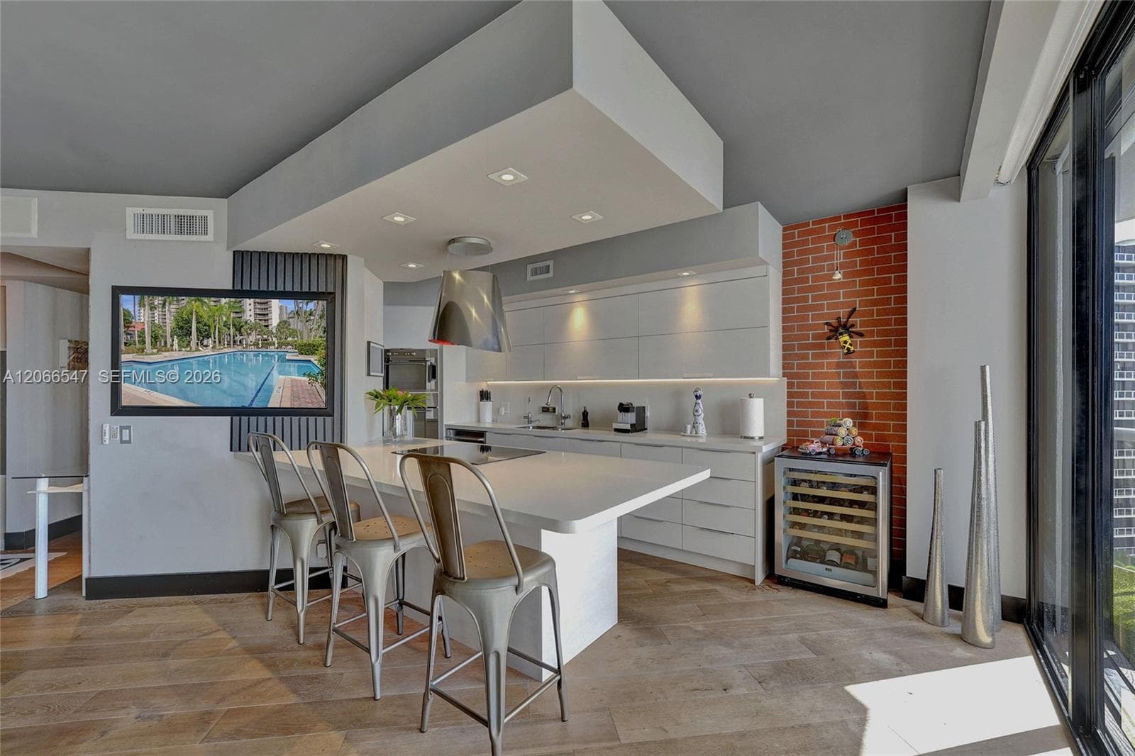 3610 Yacht Club Dr 1206 photo 20