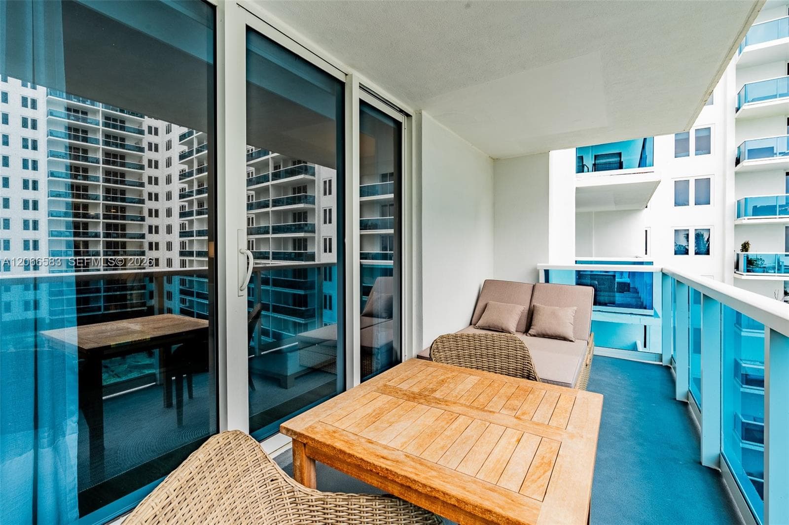 2301 Collins Ave 719 photo 15
