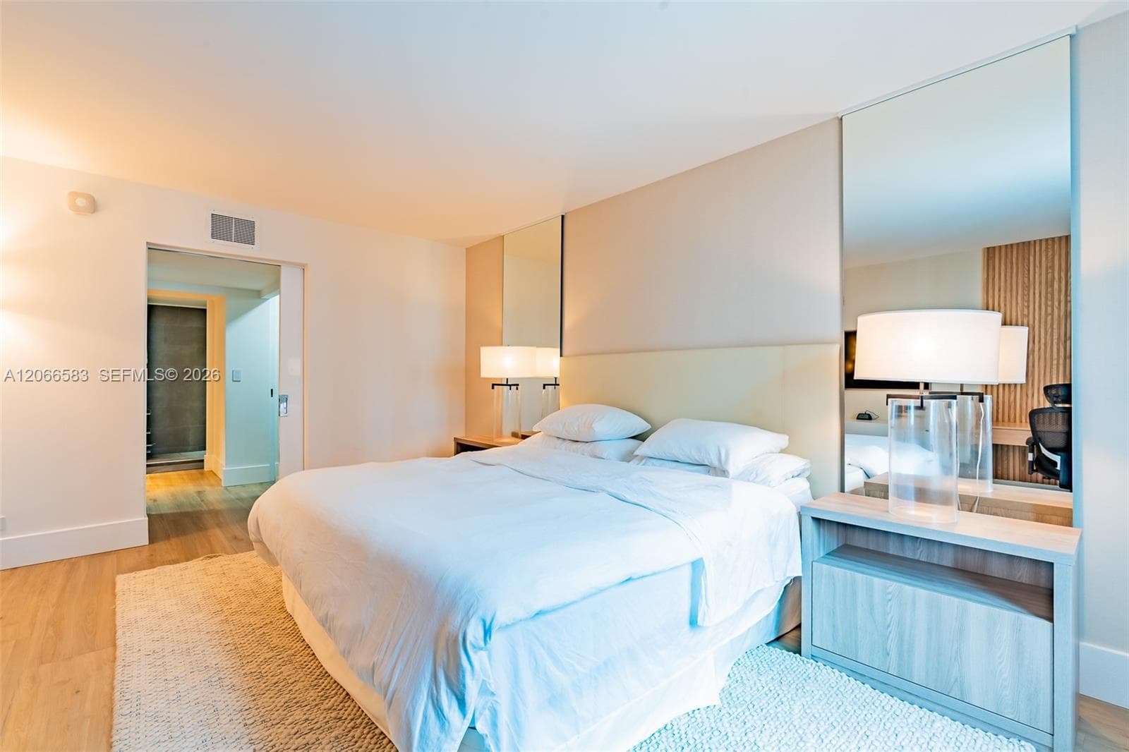 2301 Collins Ave 719 photo 8