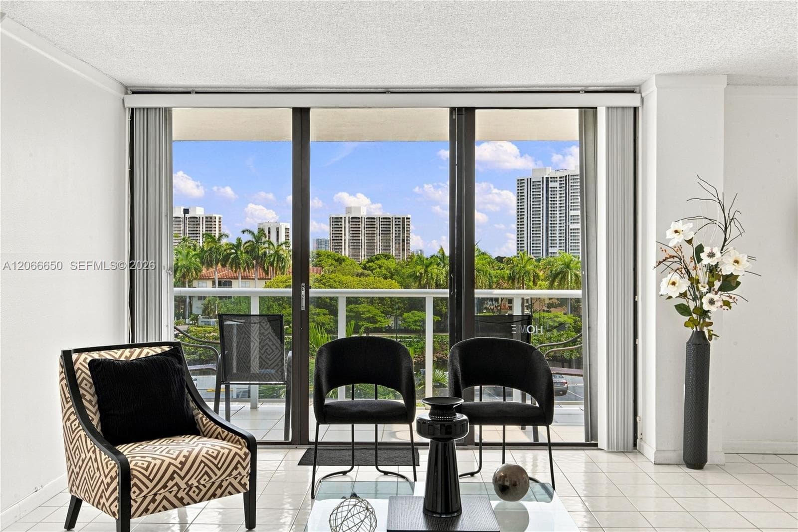 3675 N Country Club Dr 401 photo 16