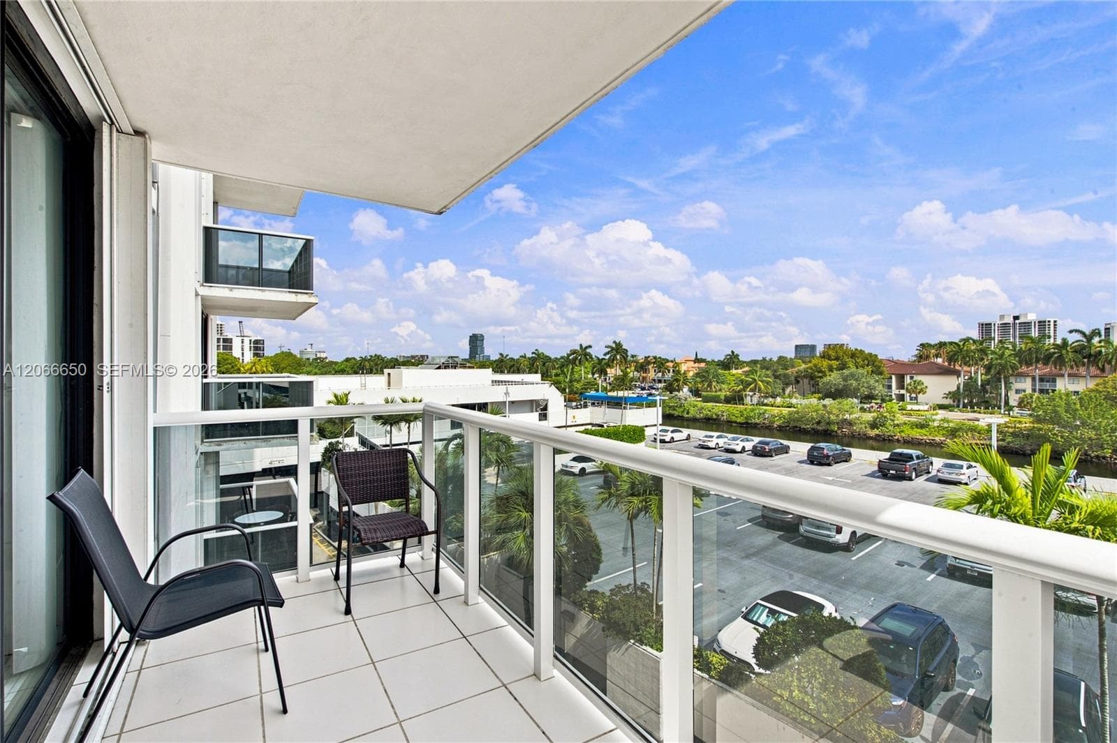 3675 N Country Club Dr 401 photo 18