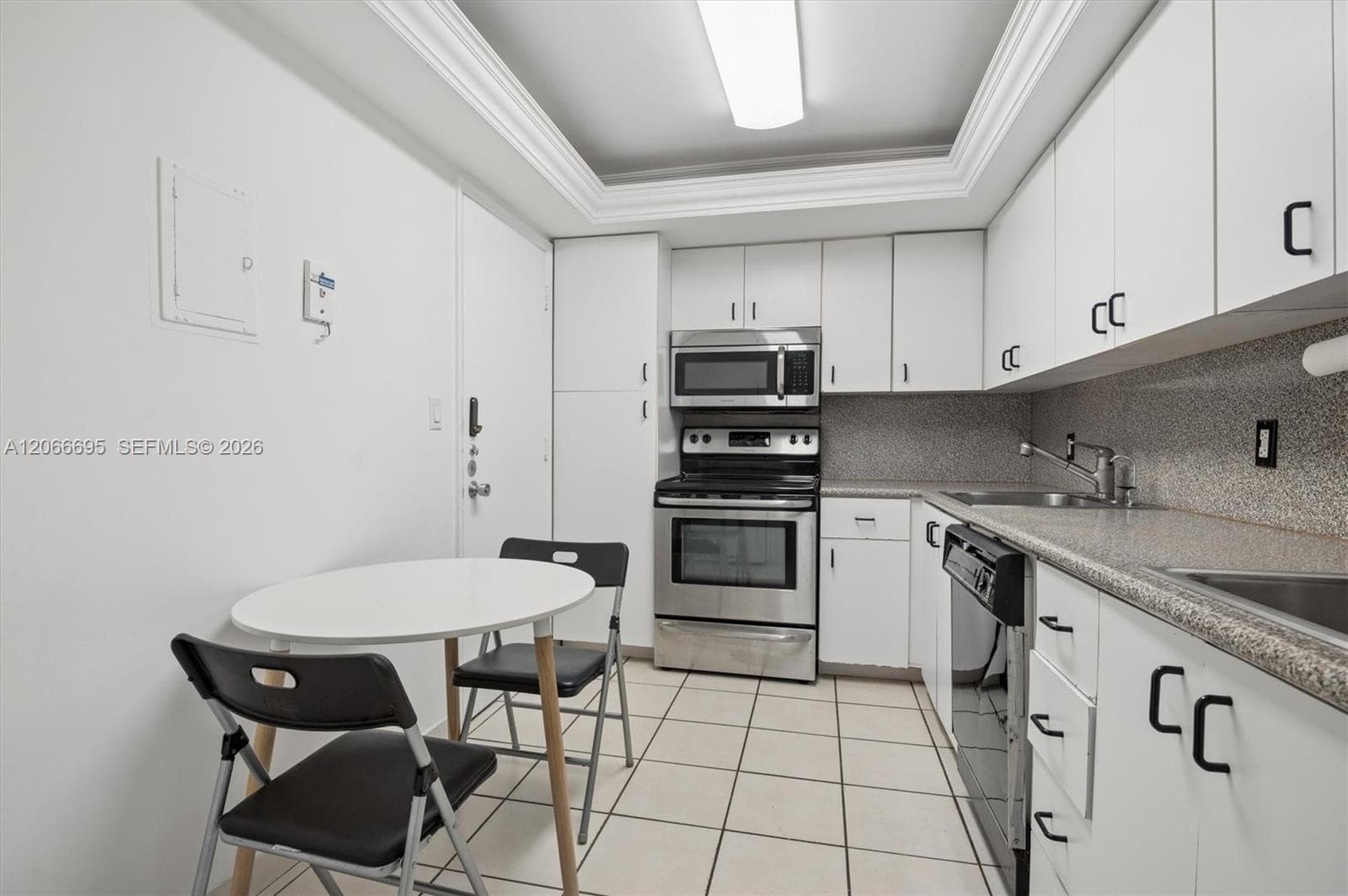 5005 Collins Ave 424 photo 6