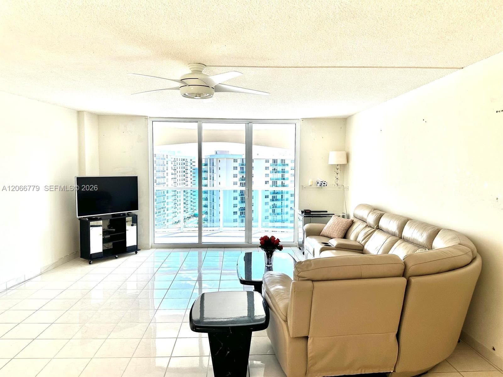 3800 S Ocean Dr 1516 photo 5