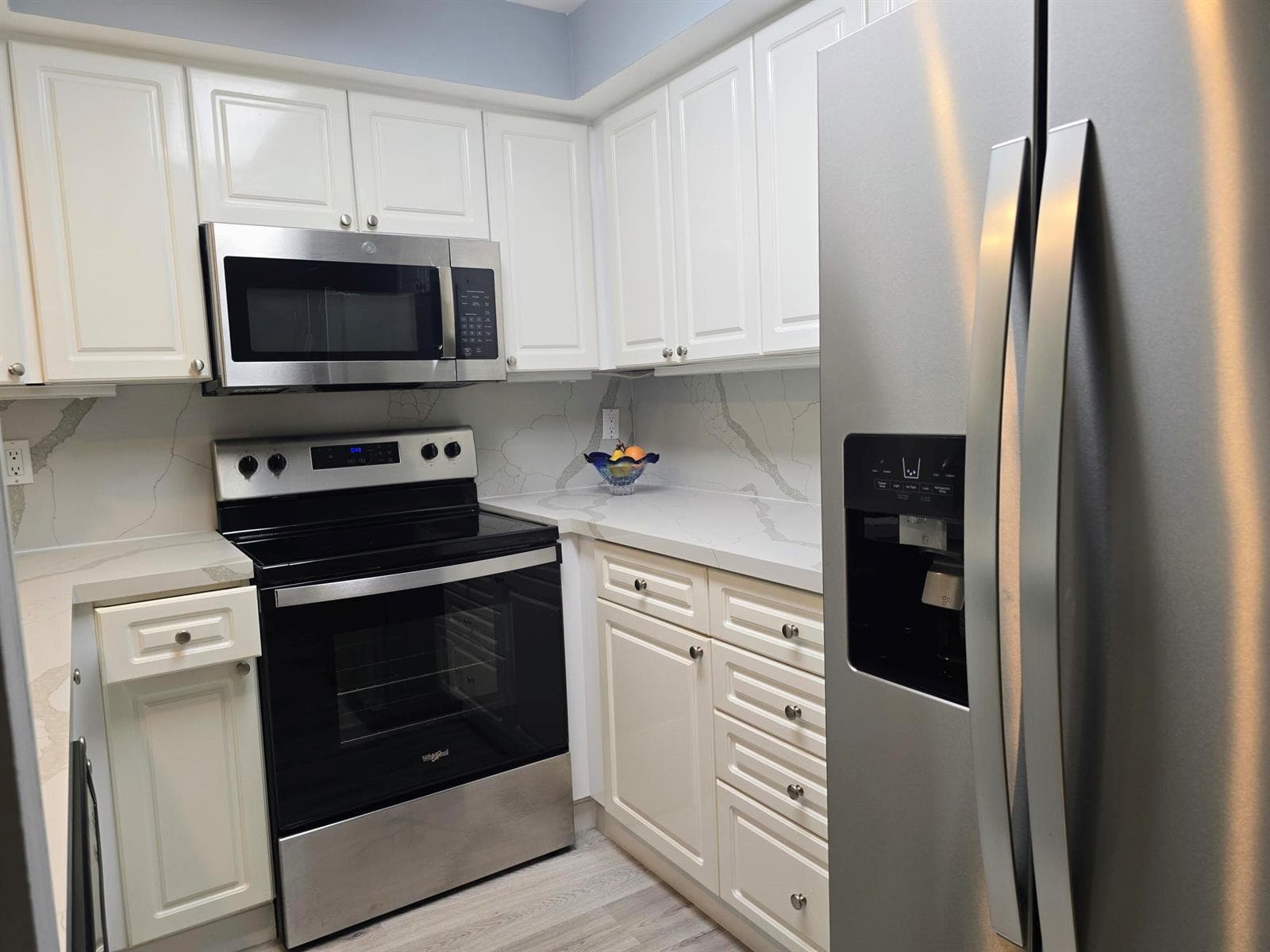 1301 RIVER REACH Drive 111 photo 7