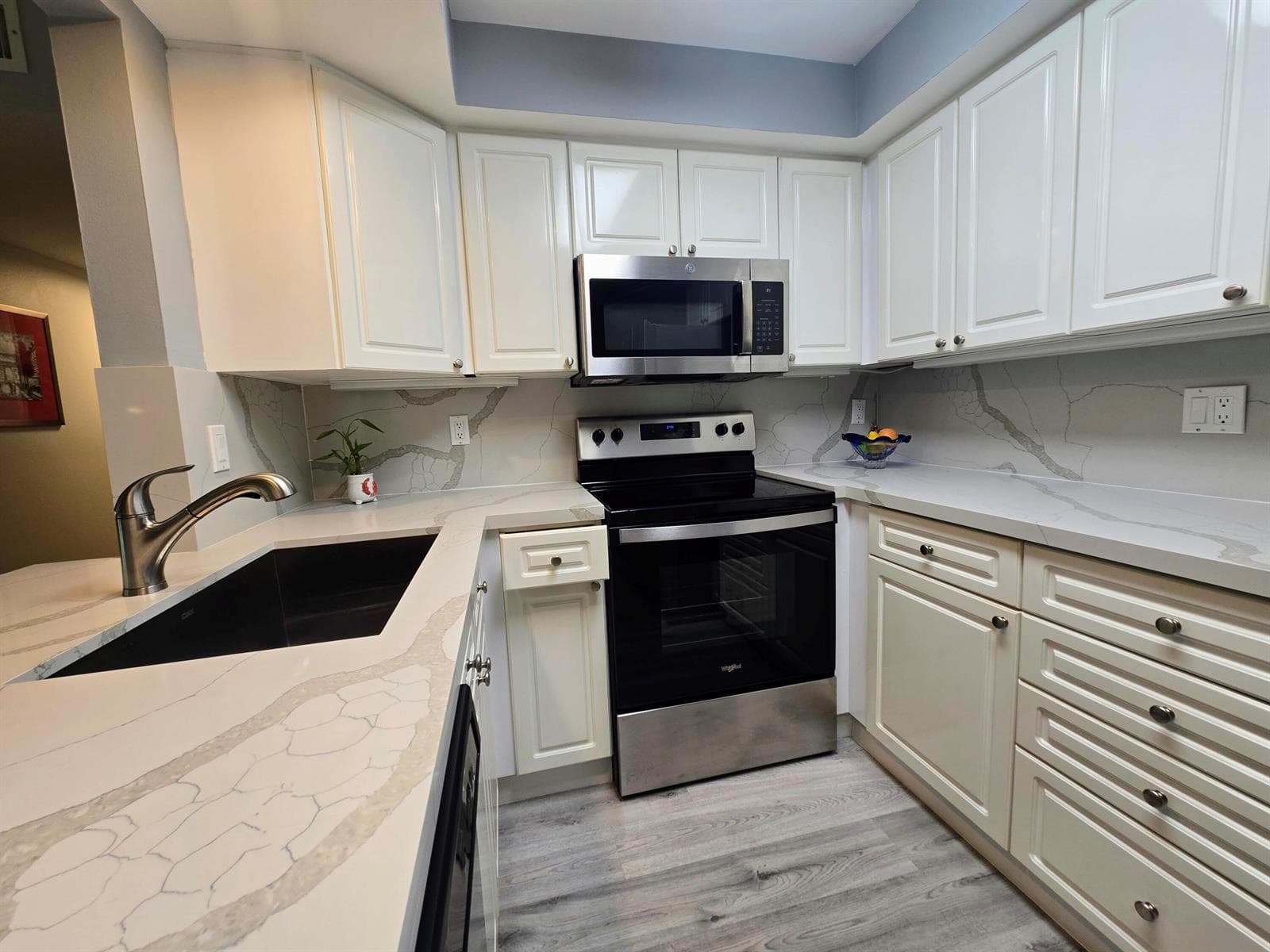 1301 RIVER REACH Drive 111 photo 10