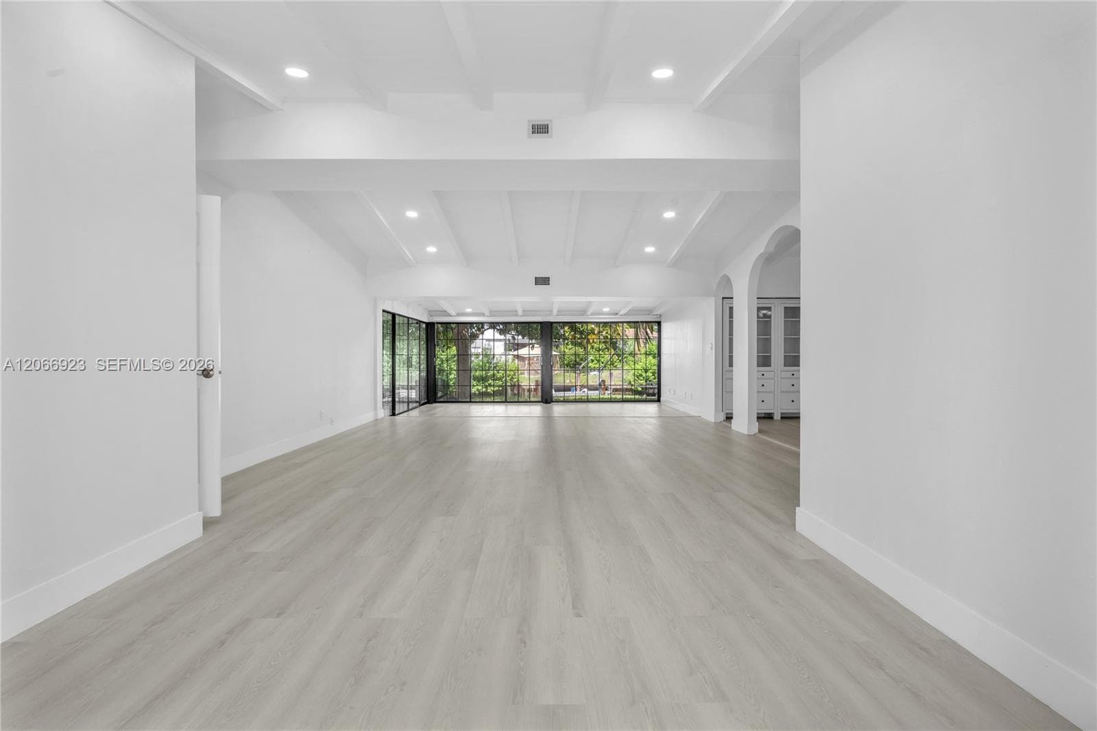 2555 Nassau Ln photo 3