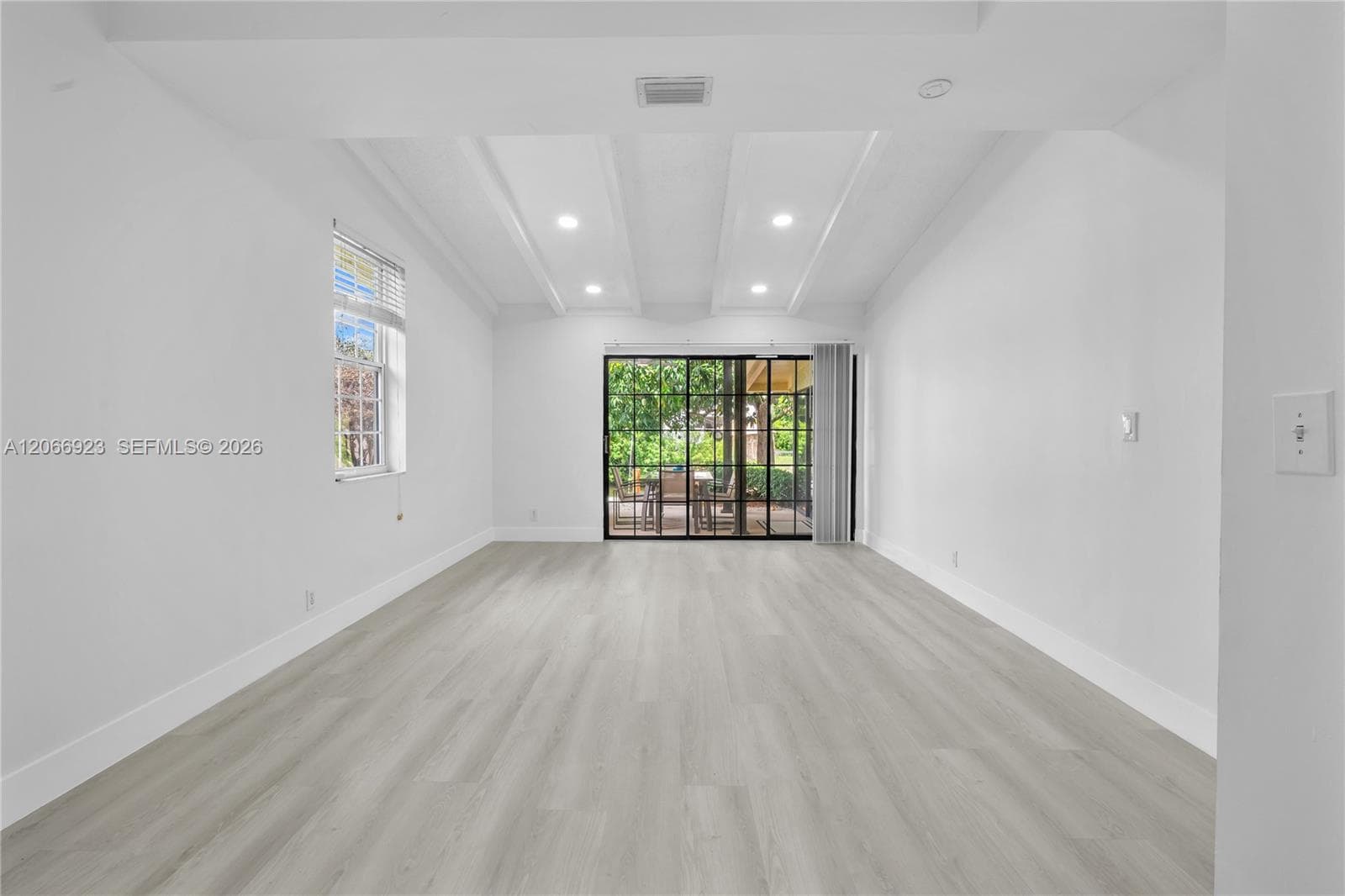 2555 Nassau Ln photo 19