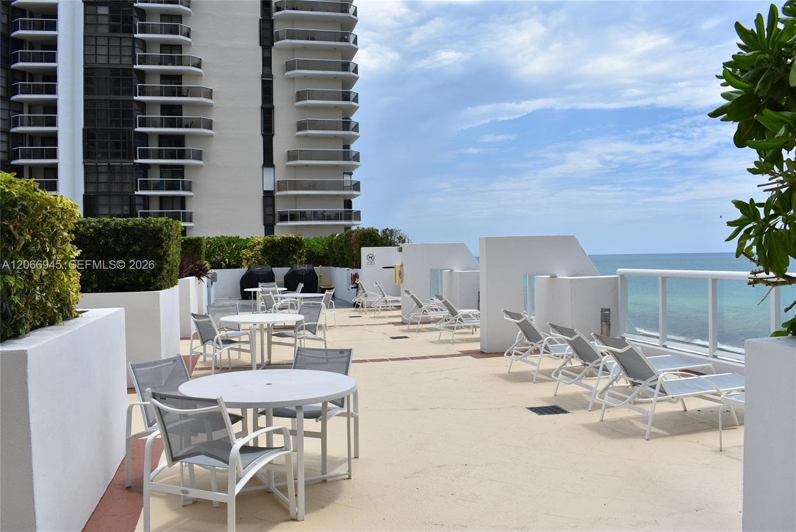 6365 Collins Ave 3804 photo 2