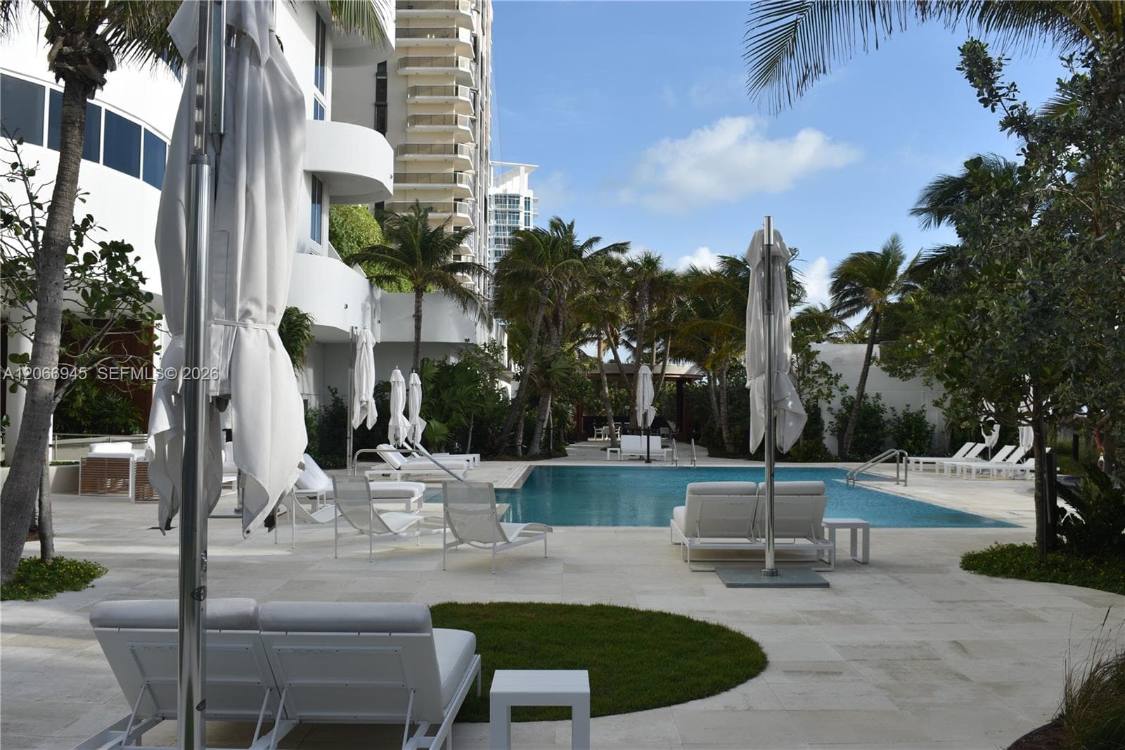 6365 Collins Ave 3804 photo 25