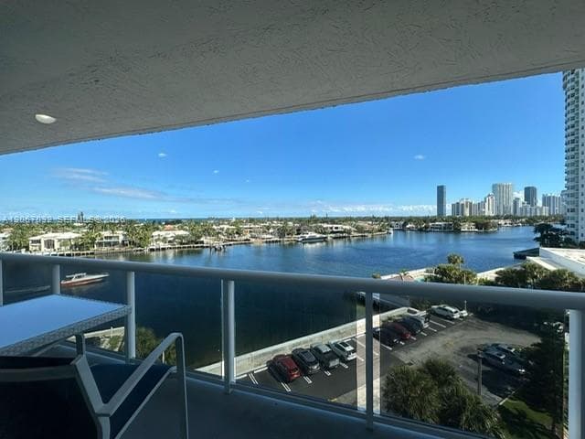 20515 E Country Club Dr 747 photo 3
