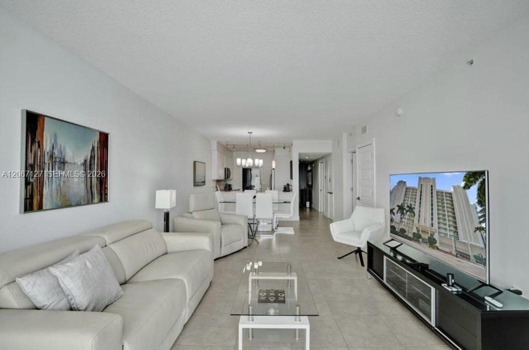 18100 N Bay Rd 508 photo 6