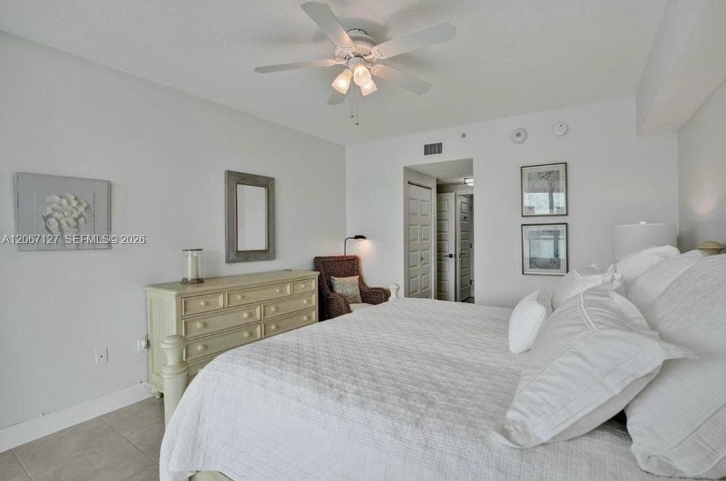 18100 N Bay Rd 508 photo 10