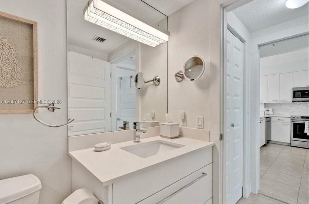 18100 N Bay Rd 508 photo 14