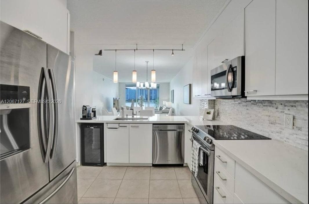 18100 N Bay Rd 508 photo 18