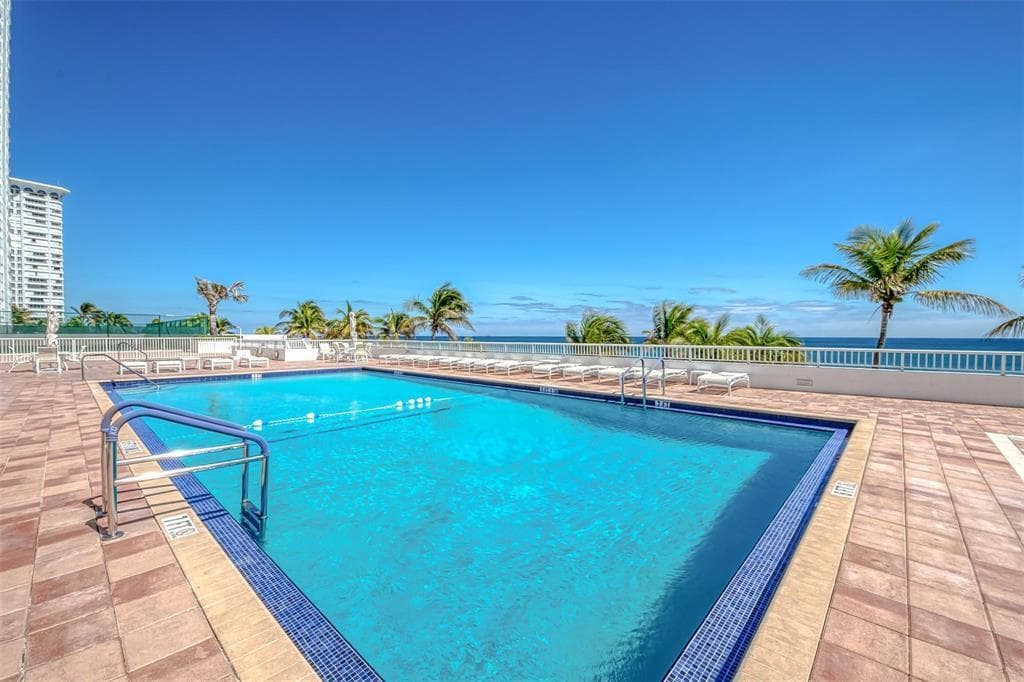 1370 S OCEAN Boulevard 305 photo 25