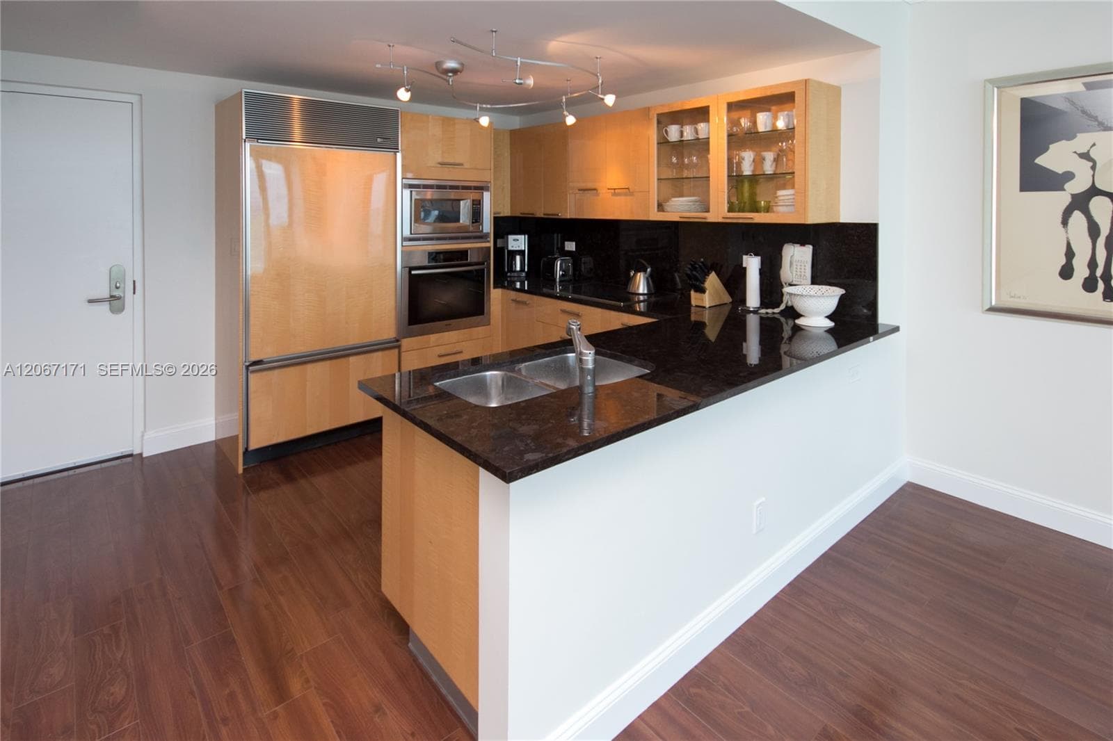 6799 Collins Ave 1103 photo 5