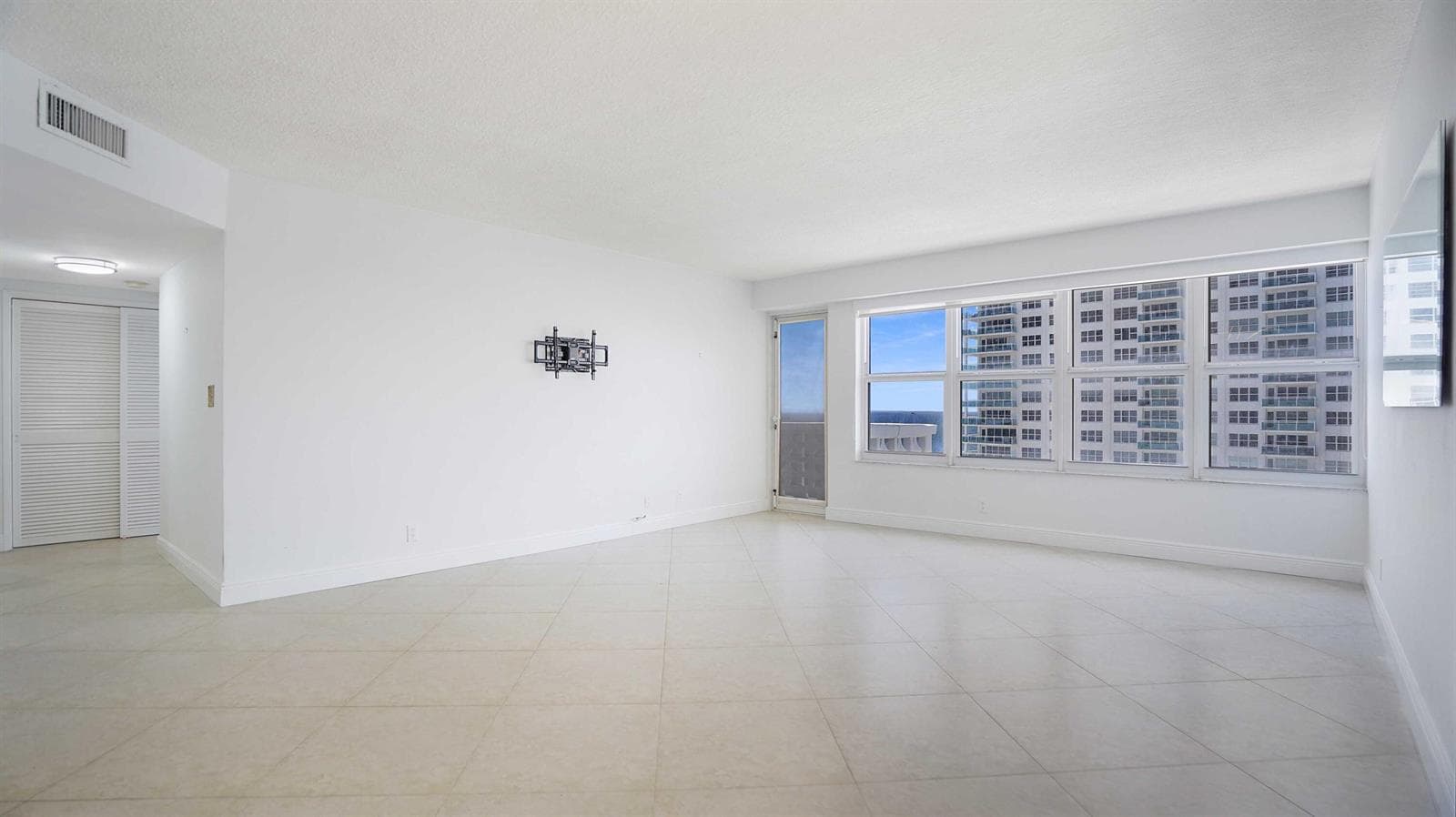 4010 Galt Ocean Drive 1509 photo 3
