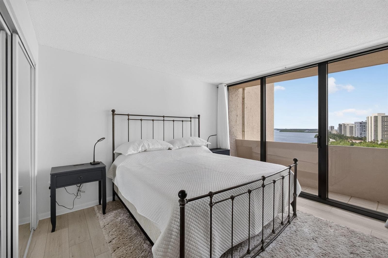 4200 N Ocean Drive 2-1601 photo 13