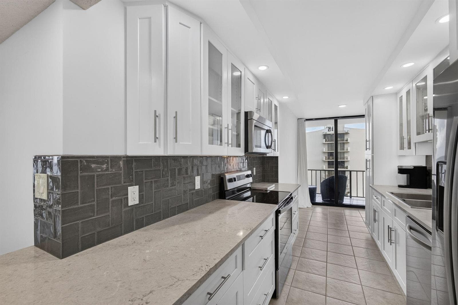4200 N Ocean Drive 2-1601 photo 7