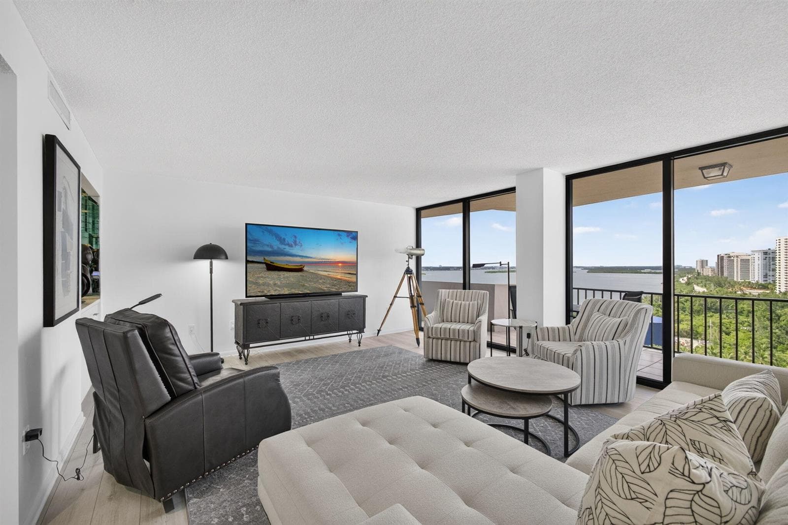 4200 N Ocean Drive 2-1601 photo 20