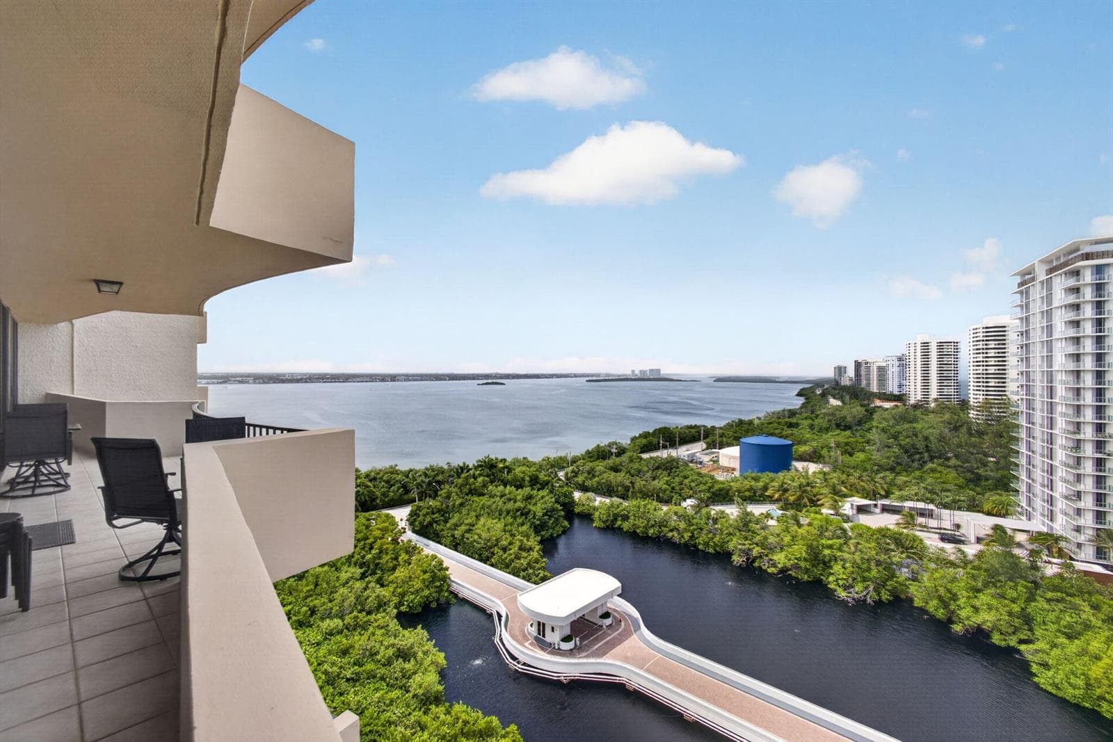 4200 N Ocean Drive 2-1601 photo 4