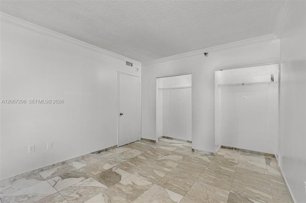 20505 E Country Club Dr 533 photo 15
