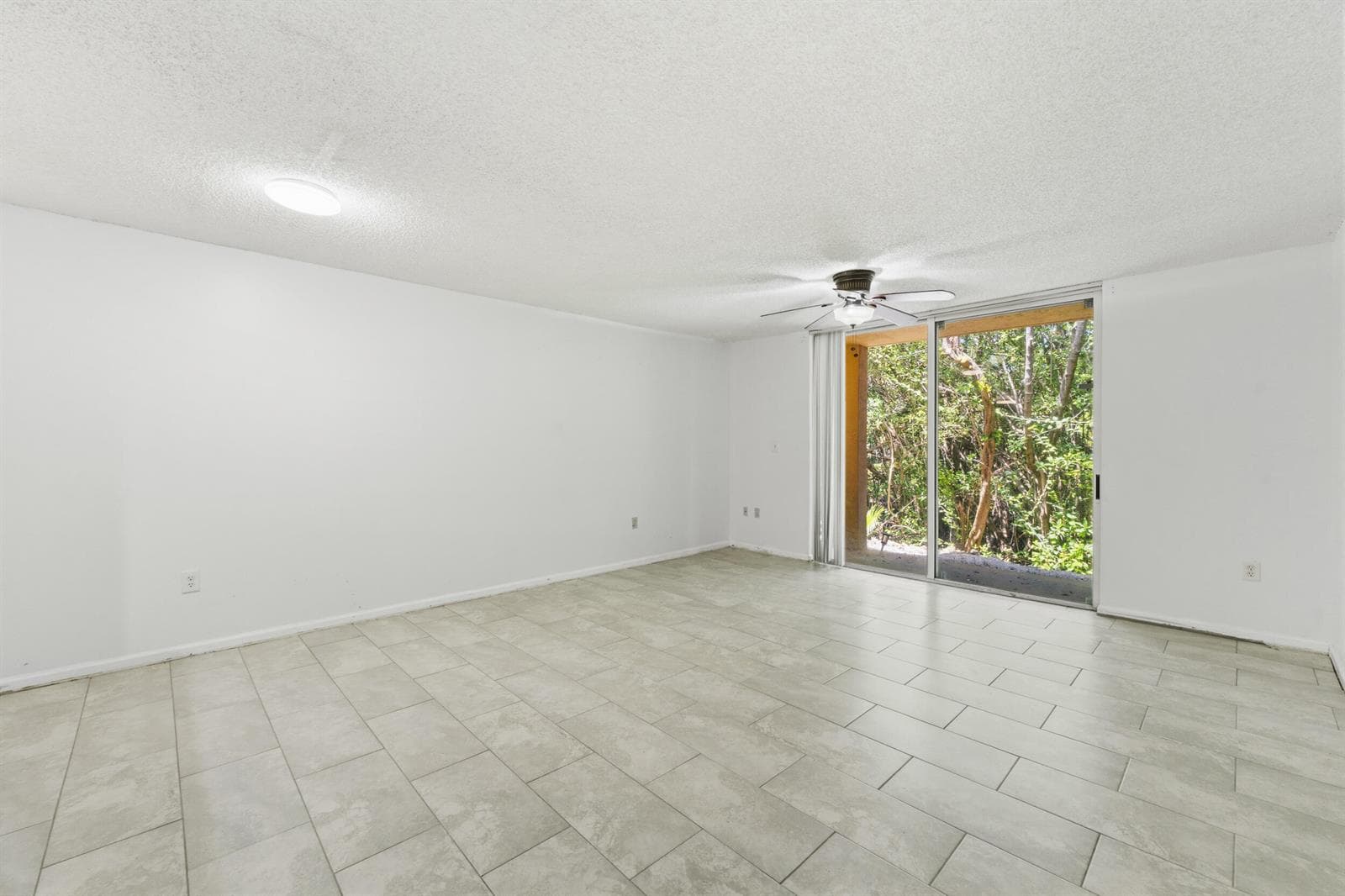 1100 Scotia Drive 102 photo 14