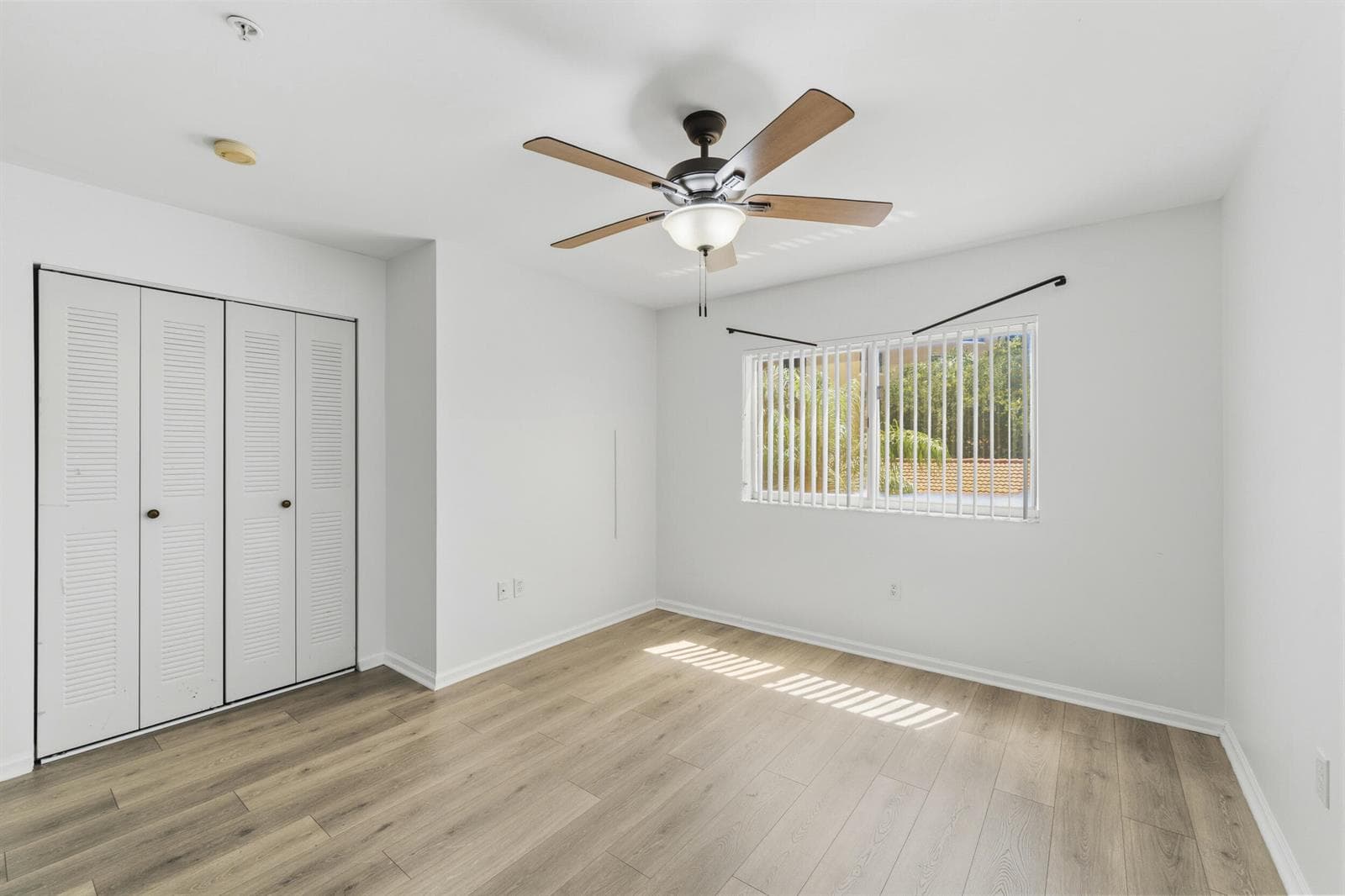 1100 Scotia Drive 102 photo 18