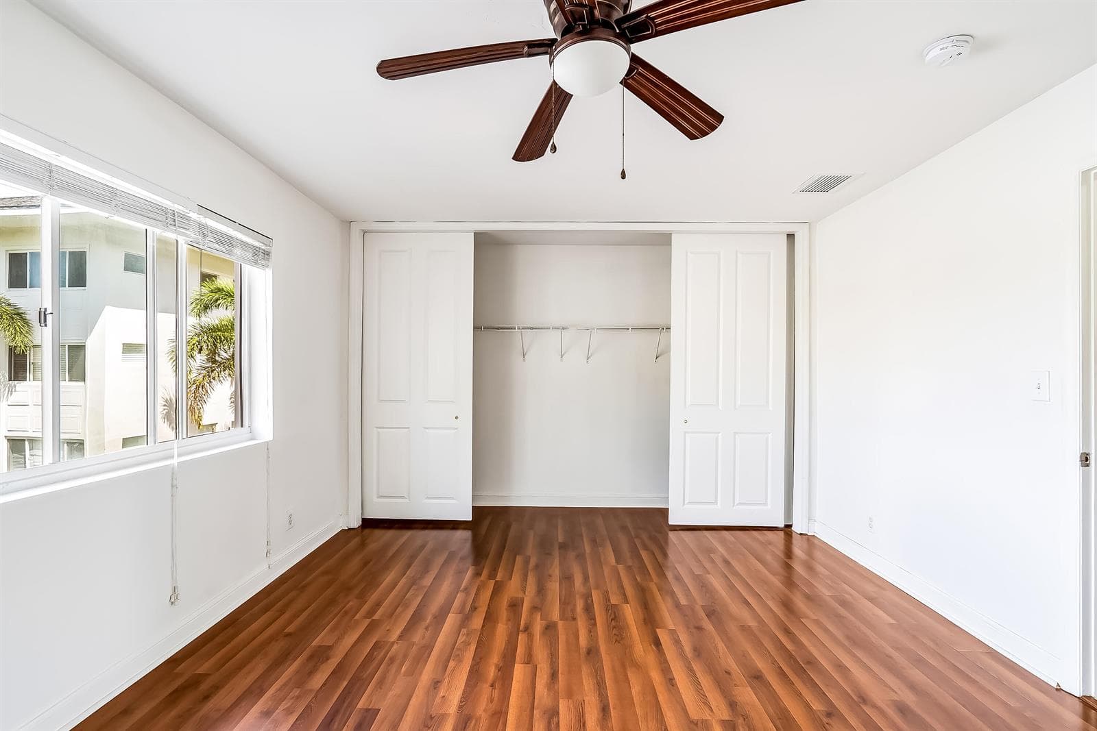 2895 NE 32ND Street 207 photo 18
