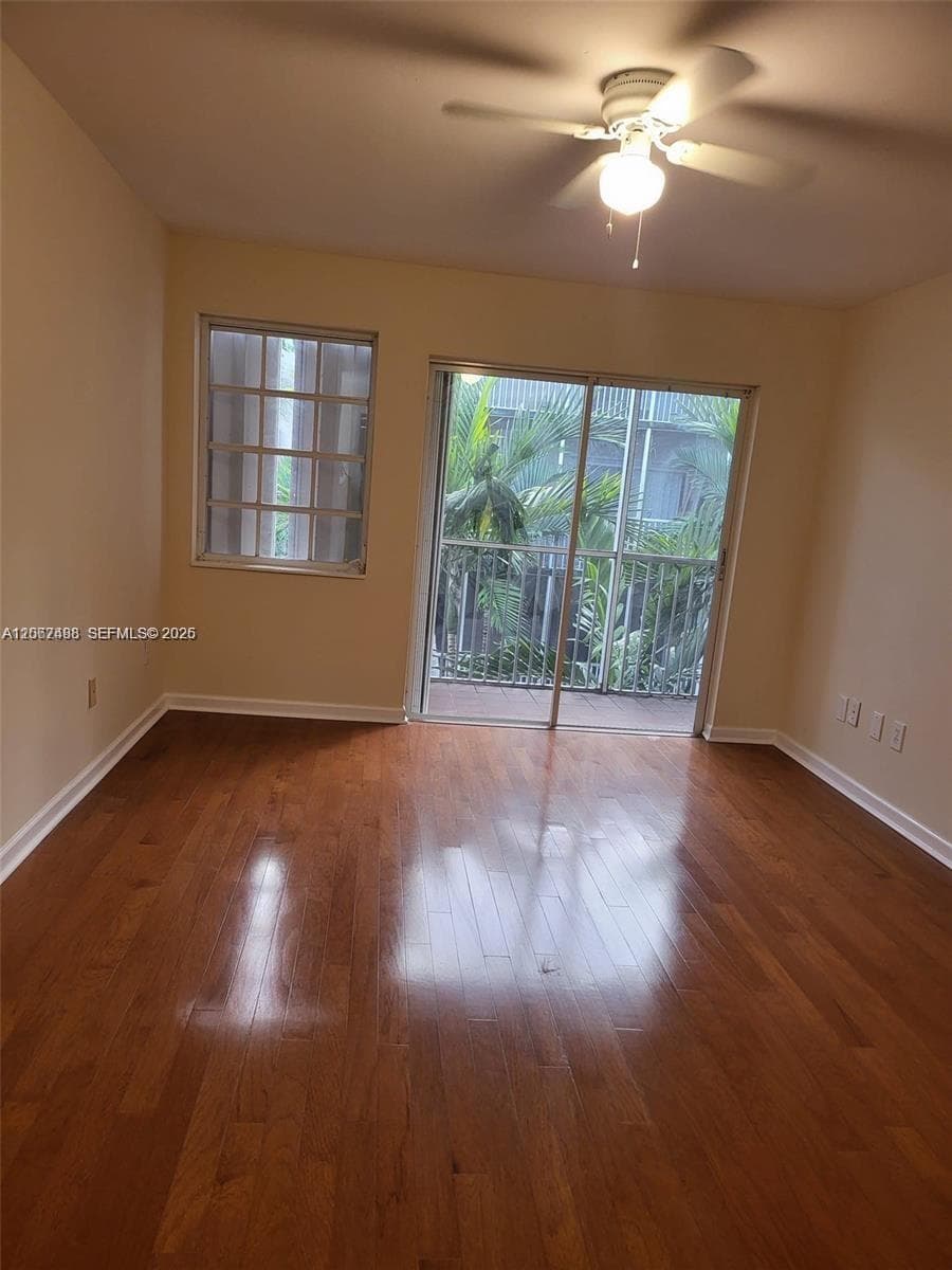 21121 SW 85th Ave 311 photo 9