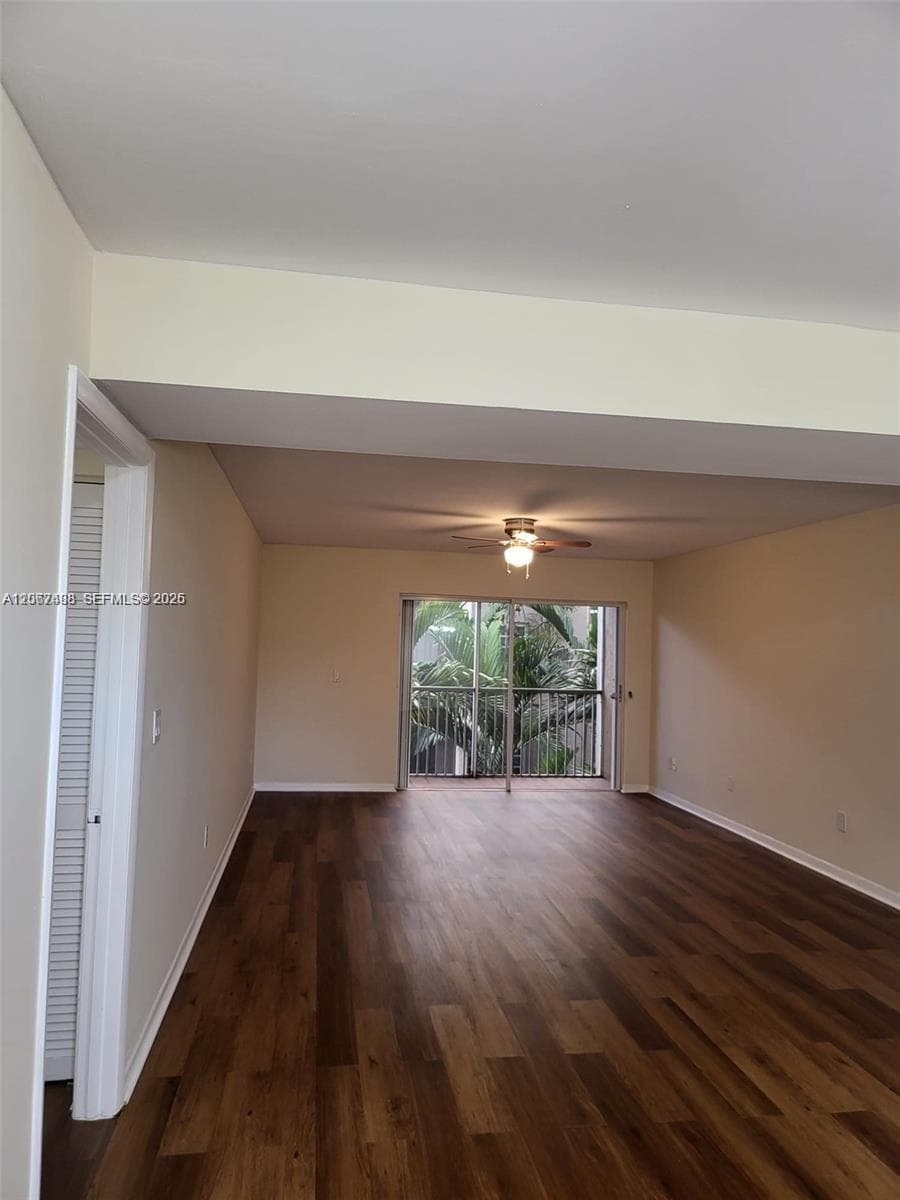 21121 SW 85th Ave 311 photo 10