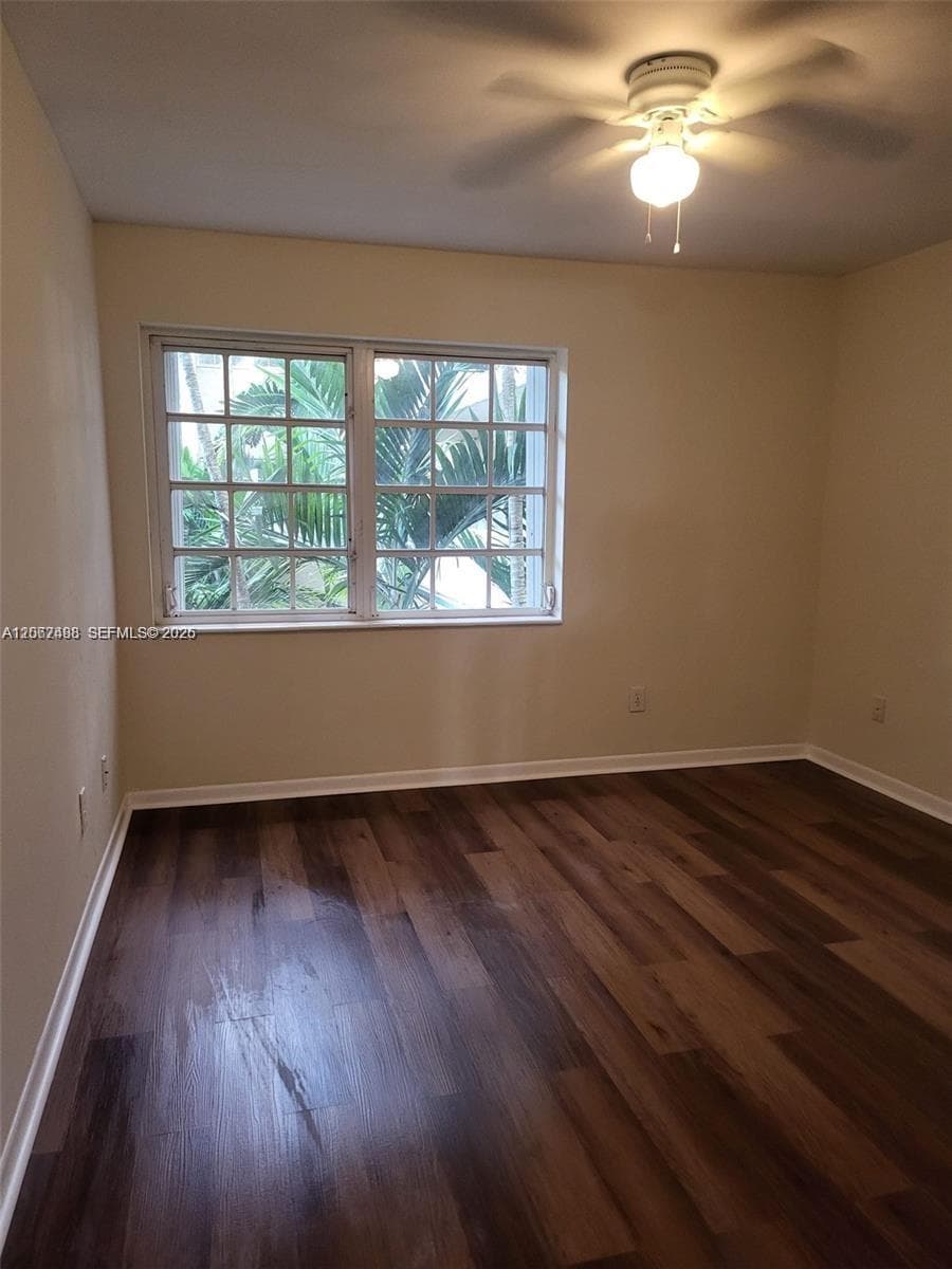 21121 SW 85th Ave 311 photo 15