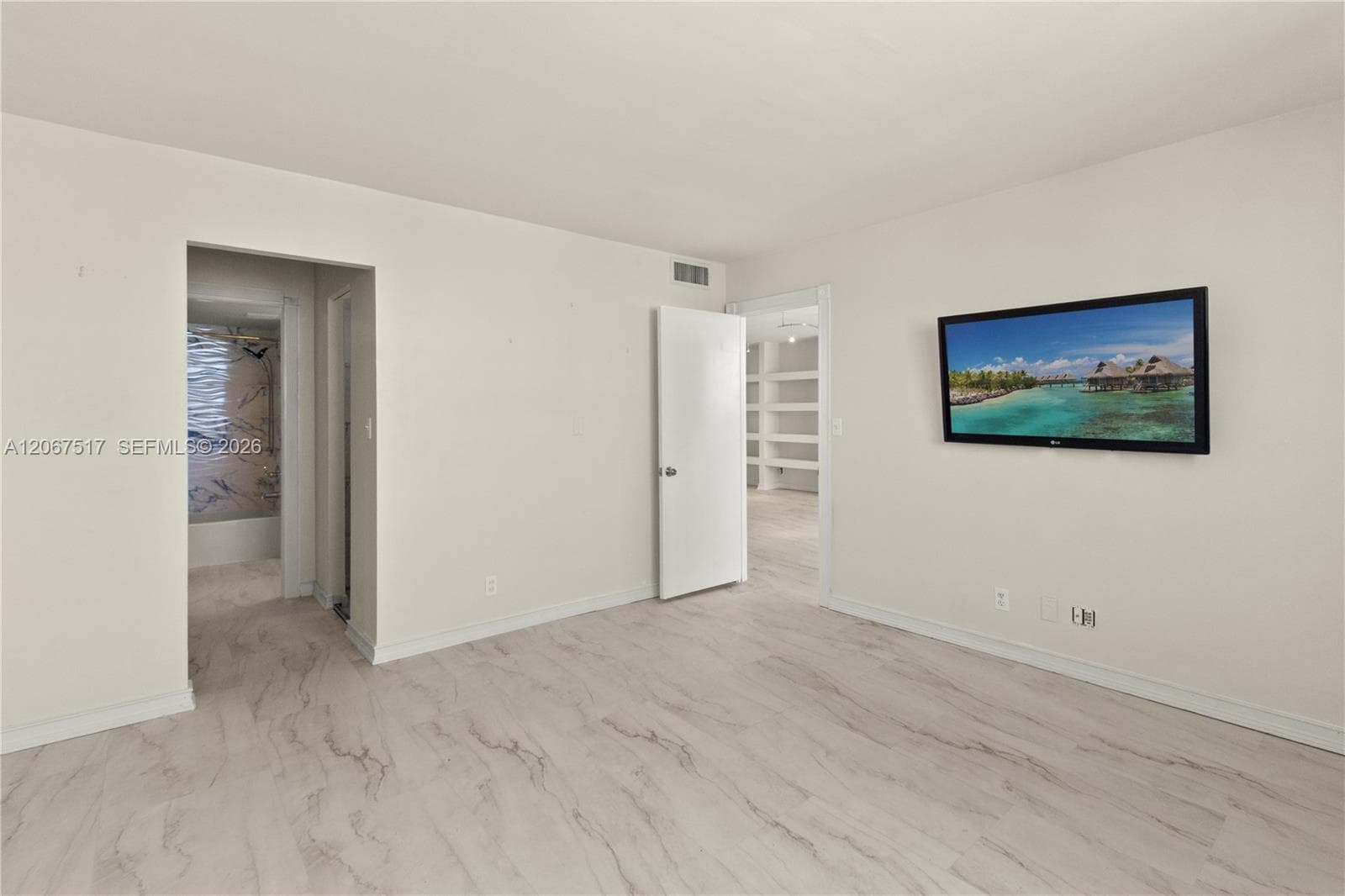 3703 NE 166th St 904 photo 20