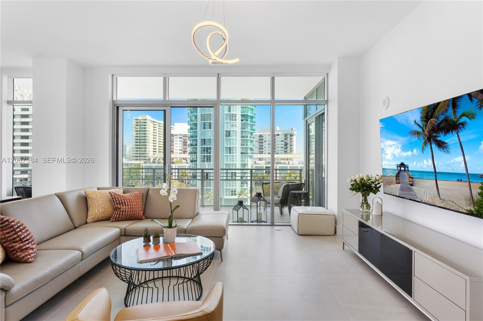 6101 Aqua Ave 703 photo 1