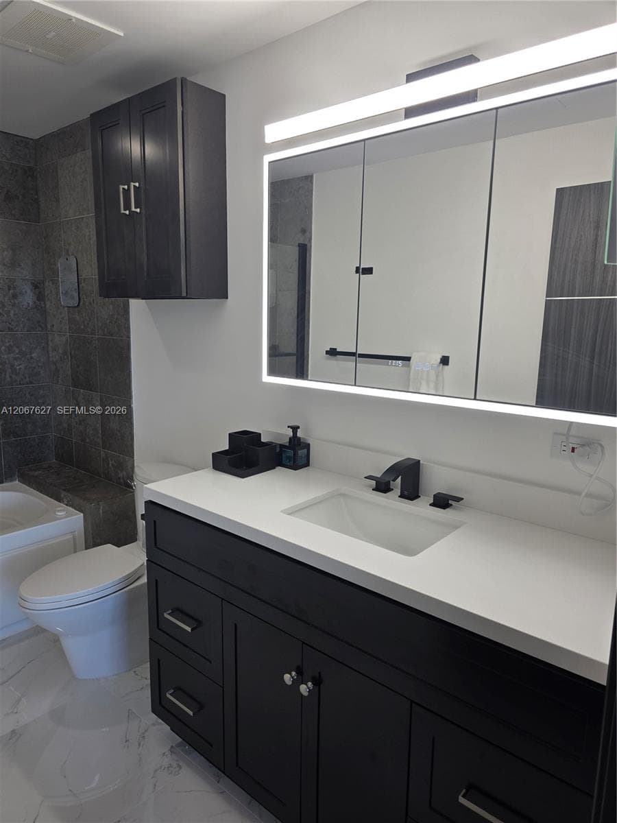 3029 NE 188th St 819 photo 21