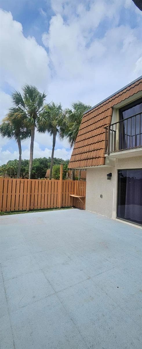 141 Heritage Way SE photo 11